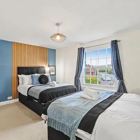 The Penthouse On Iconic Harbourside Bristol